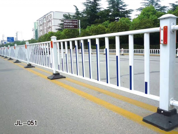 道路护栏