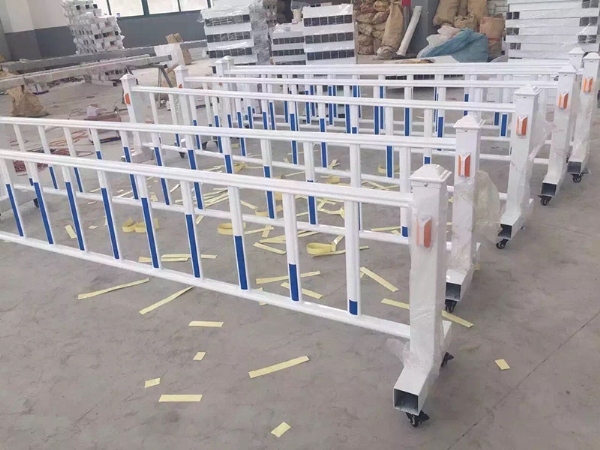 道路护栏