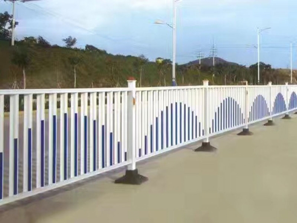 道路护栏